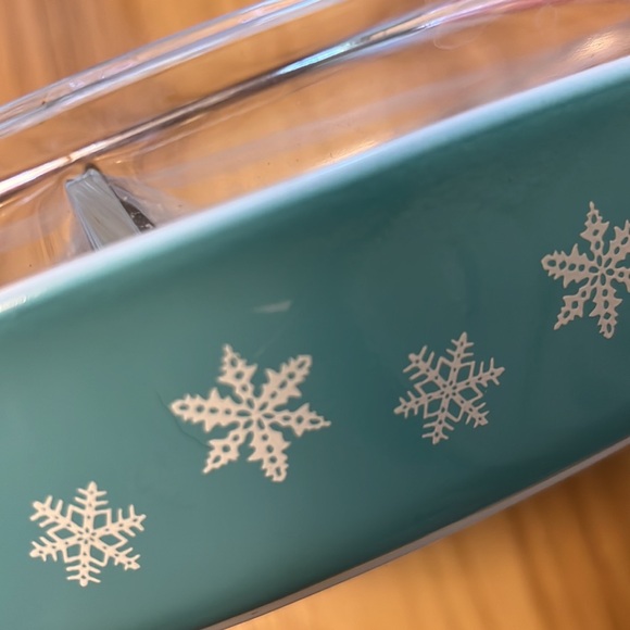 Pyrex Dish - Picture 3 of 4